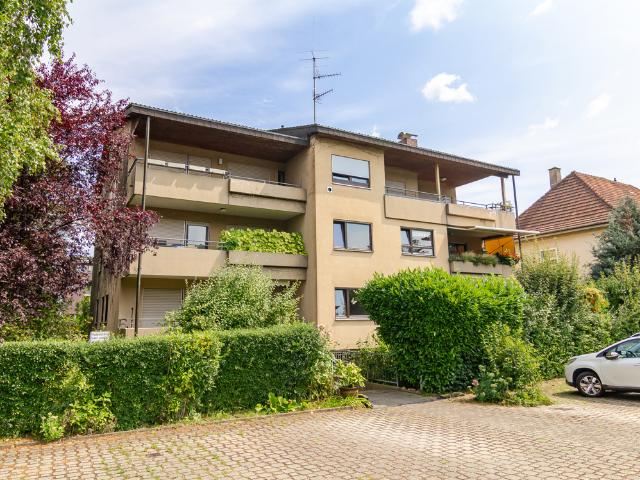 Helle 3 Zimmer Wohnung mit großem Wohnzimmer & Balkon in Lörrach Stetten