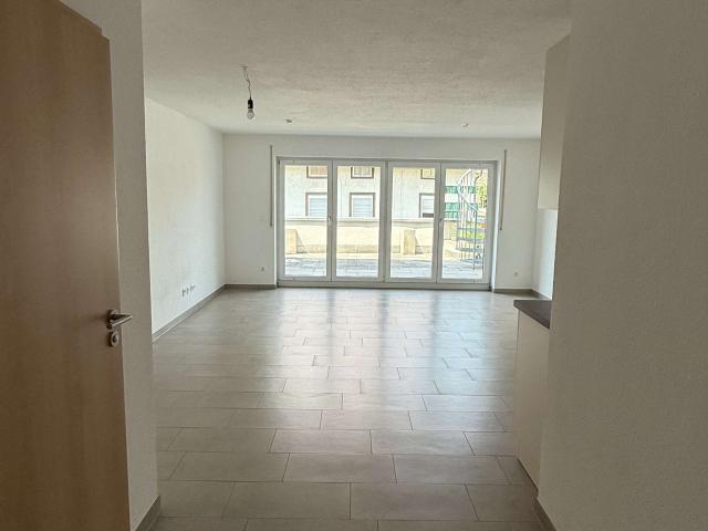 Helle 3 Zimmer Wohnung mit großer Dachterrasse