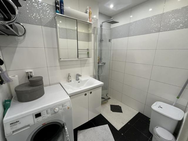 Helle 3 Zimmer Wohnung mit Loggia und traumhaftem Ausblick