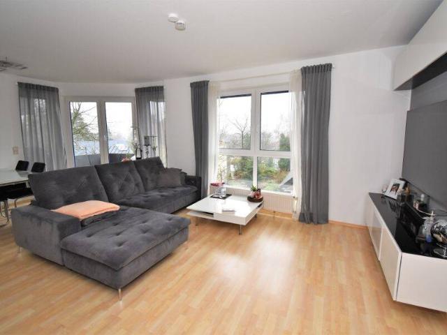 Helle 3 Zimmer Wohnung mit Südbalkon in Altstadtnähe