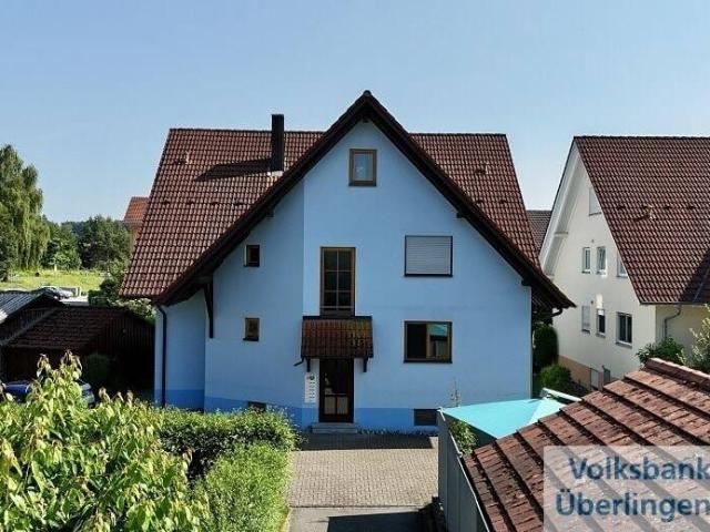Bezugsfreie 3 Zimmer Wohnung mit Südbalkon und Stellplatz zur Eigennutzung oder Kapitalanlage