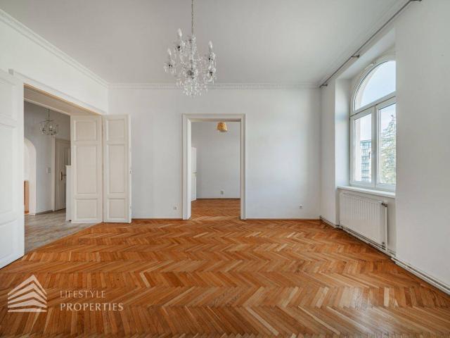 Helle 3 Zimmer Wohnung, Nähe Schloss Hetzendorf