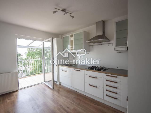 Helle 3 Zimmer Dachgeschosswohnung mit 2 Balkonen und Kaminofen – nach Renovierung wieder verfügbar