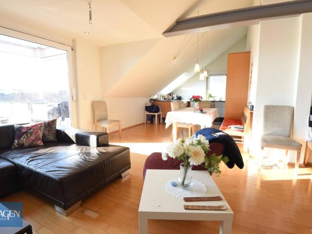 Charmante Dachgeschosswohnung mit 3 Zimmern und wunderbarer Terrasse in super Lage von Lustenau!