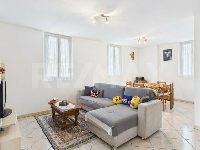 Helle 3 ½ Zimmerwohnung in Genestrerio