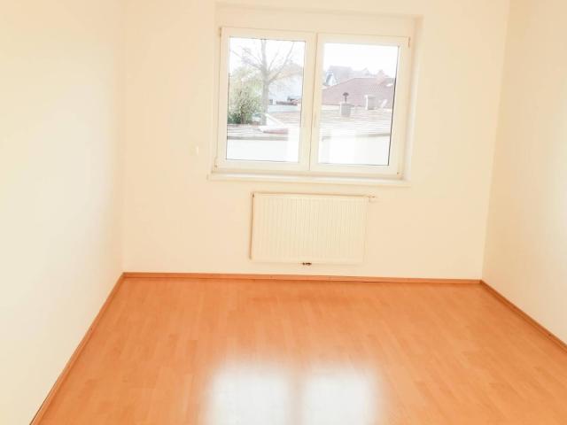 Helle 3 Zimmerwohnung mit großzügigem Balkon