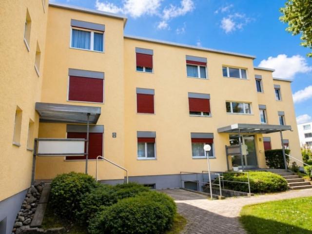 Helle 3.5 Zimmerwohnung mit Balkon in Seon / 1 MIETE GRATIS!