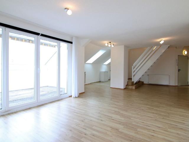 Helle 3.5 Zimmerwohnung mit Galerie | dreamo. Ch