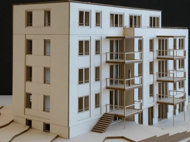 Helle 3.5 Zimmerwohnung mit zwei Balkonen