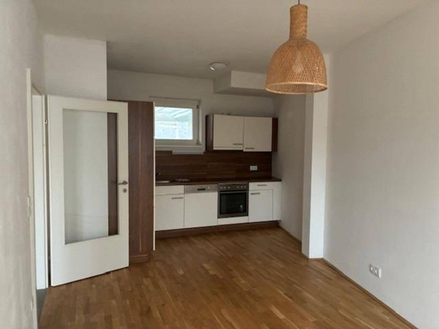 Helle und gemütliche 46 m² Dachgeschosswohnung in ruhiger Lage. !