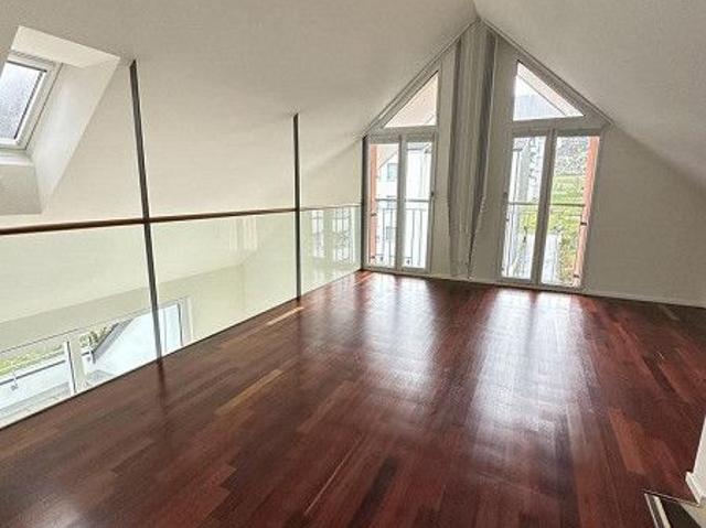 helle und geräumige 3.5 Zimmer Maisonettewohnung zu vermieten