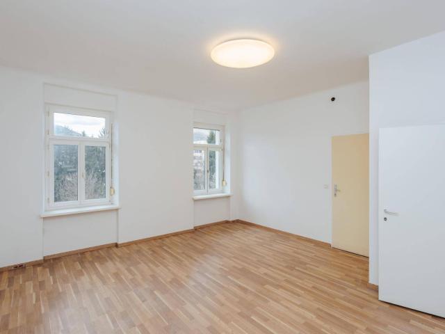 Helle und großzügige 4 Zimmerwohnung in Graz Eggenberg mit kostenlosen Parkplätzen zu verkaufen