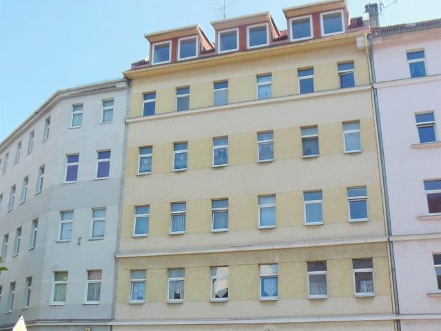 HELLE UND INDIVIDUELLE 2 Raum Whg. in Lindenau, Bad m. Fenster!