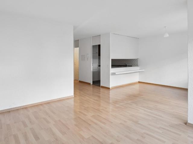 Helle und moderne 4.5 Zimmer Wohnung mit schöner Aussicht in Bellach