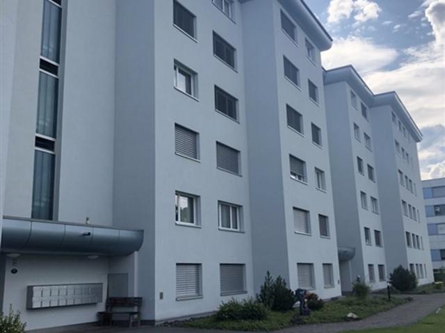 Helle und moderne Wohnung mit Aussicht ins Grüne