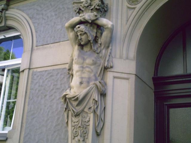 Helle und ruhige 3,5 Zi. Wohnung im Glockenbachviertel an der Isar