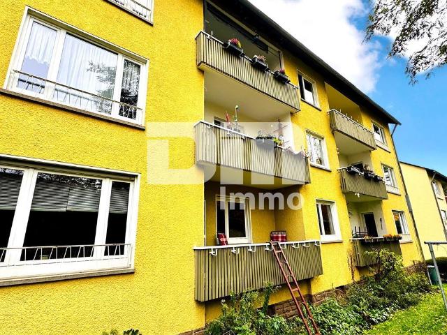 Helle Vierzimmerwohnung Hochparterre mit Balkon in Traumlage