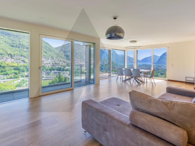 HELLE WOHNUNG MIT AUSSICHT UND 2 GARAGENSTELLPLÄTZEN