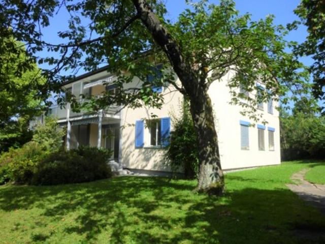 Helle Wohnung mit Blick ins Grüne