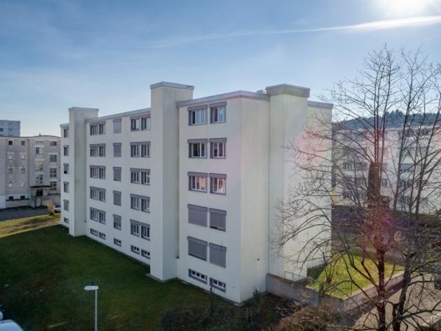 Helle Wohnung an ruhiger Lage!