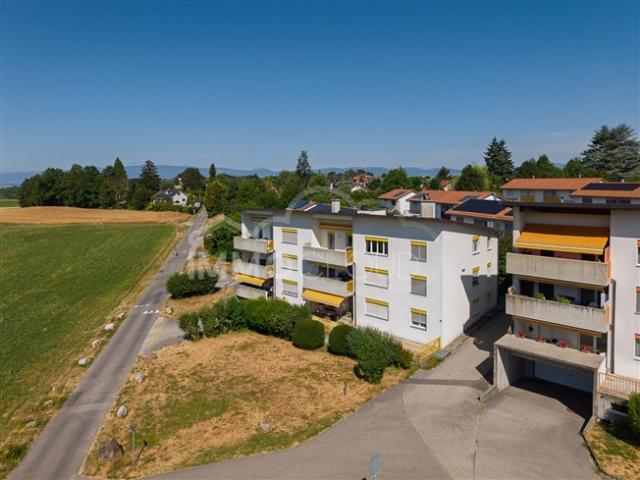 Helle Wohnung im obersten Stock