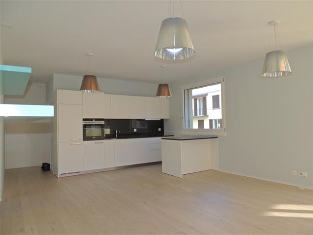 HELLE WOHNUNG IN CASSARATE