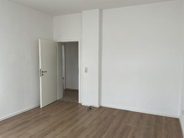 Helle Altbau 3 Zimmer Wohnung in Magdeburg