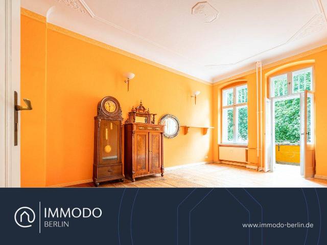 ? Helle Altbau Perle nahe Rehberge 2 Zi mit Balkon, Aufzug, EBK, Dielen & charmantem Erkerzimmer