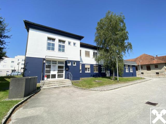 Helle Bürofläche in Zentraler und Verkehrsgünstiger Lage!