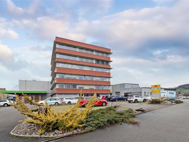 Helle Büroräume 20 494m² mit Aussicht