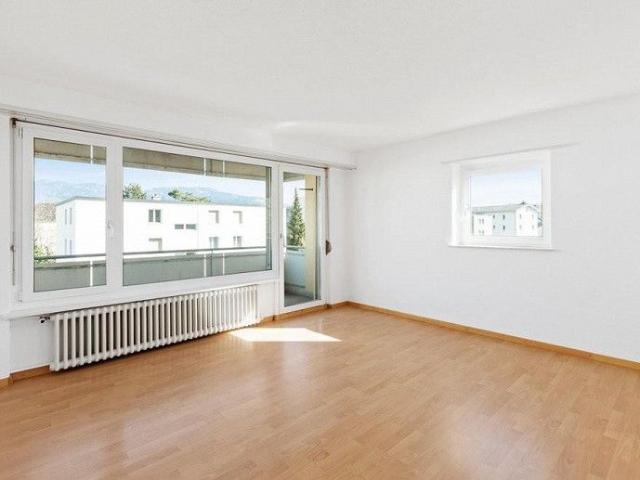 Helle, charmante Wohnung mit Balkon!
