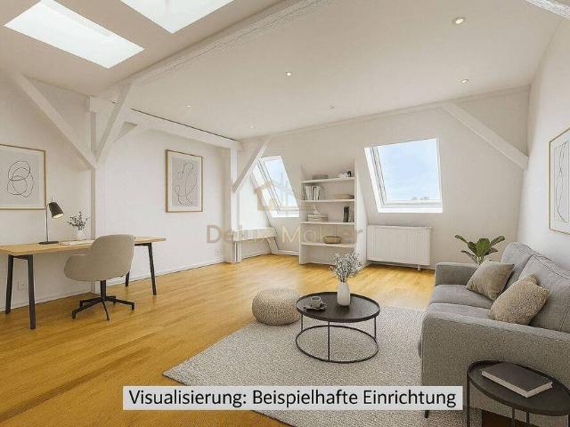 Helle Dachgeschosswohnung mit offener Bauweise und hochwertiger Ausstattung in Mitte