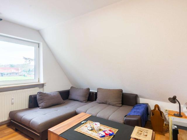 Helle Dachgeschosswohnung in ruhiger Umgebung, Obj. 9244