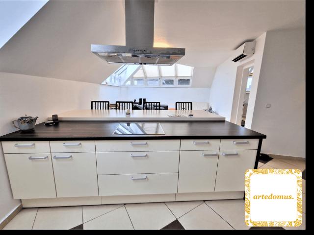 HELLE DACHGESCHOSS MAISONETTE in bester Stammersdorfer RUHELAGE beim MARCHFELDKANAL!