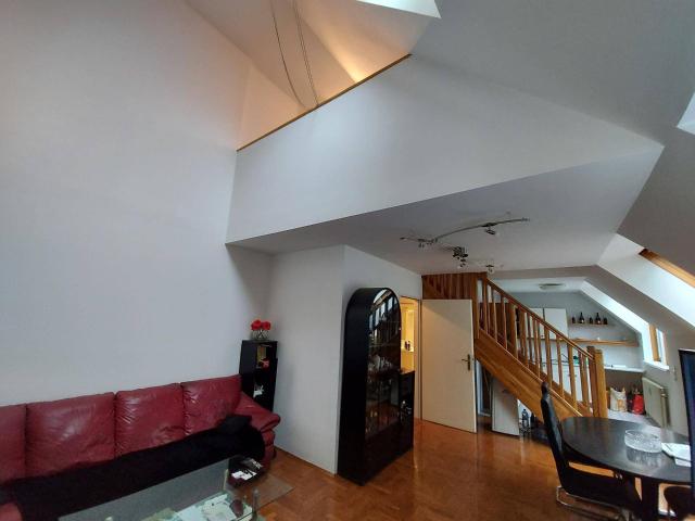 HELLE DG MAISONETTE MIT BALKON UND SCHÖNBRUNNBLICK Provisionsfrei