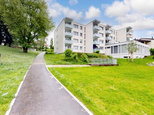 Helle Familienwohnung in grüner Umgebung Mieten ohne Kaution!