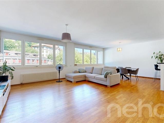 Helle Familienwohnung, nahe allen Annehmlichkeiten