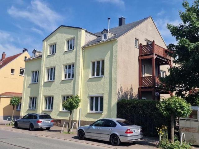 Helle geräumige 1 Zi. EG Wohnung mit Balkon