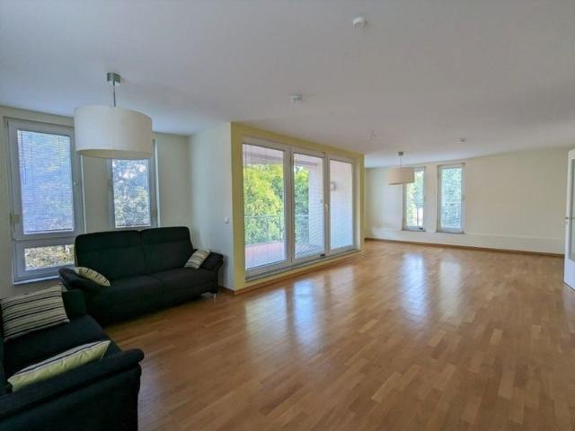Helle, große 5 Zimmer Maisonette Wohnung nahe Rathaus Steglitz