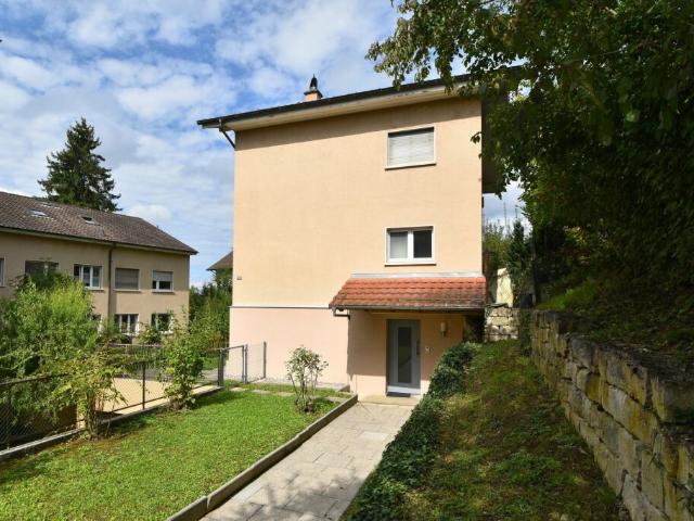 Helle, grosszügige 4.5 Zimmer Maisonette Wohnung