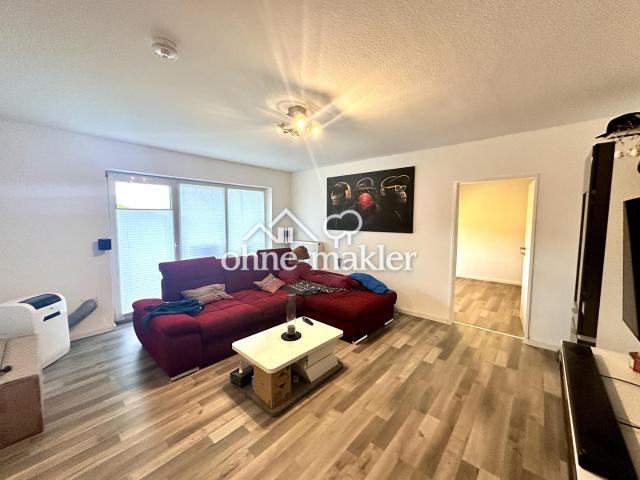 Helle & gut geschnittene 3 Zimmerwohnung mit Balkon und Stellplatz