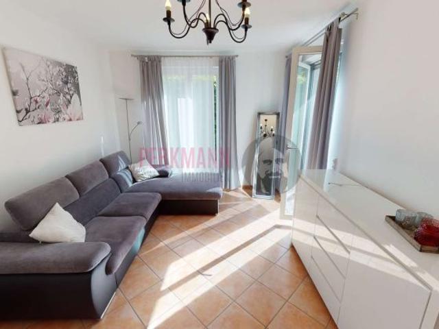 Helle & moderne möblierte 1,5 Zimmer Wohnung mit Terrasse und TG Stellplatz