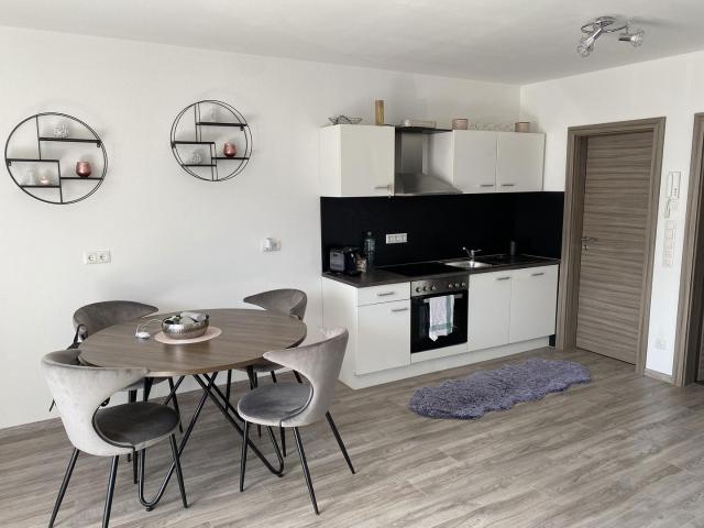 Helle moderne 2 Zimmer Neubauwohnung ab 01.10.25 zu vermieten, Barrierefreier Eingang