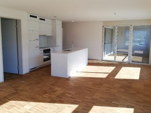 Helle, moderne 3.5 Zimmerwohnung im Zentrum von Malters