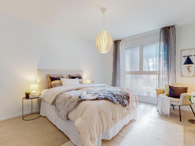 Helle Räume in einer modernen Lösung: GEA Residence