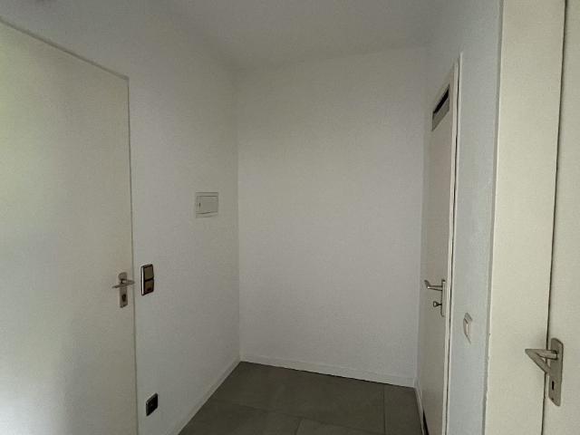 Helle, renovierte 1 Zimmer Wohnung, ca. 38m² – ideal für Studenten oder Pendler!