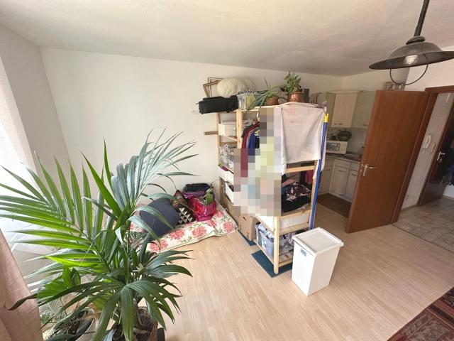 Helle, schnucklige 1 ZW mit EBK, großem Balkon & TG Stpl. in ruhiger Lage Wü Zellerau.