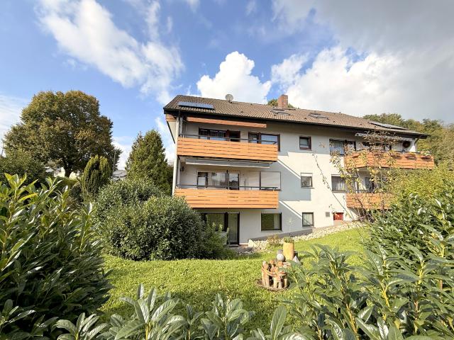 Helle Souterrainwohnung hier lässt sich Wohnen und Arbeiten vereinbaren