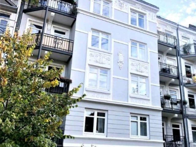 Reserviert! Heller Jugendstil Altbau mit sonnigen Balkon in Top Lage von Eimsbüttel
