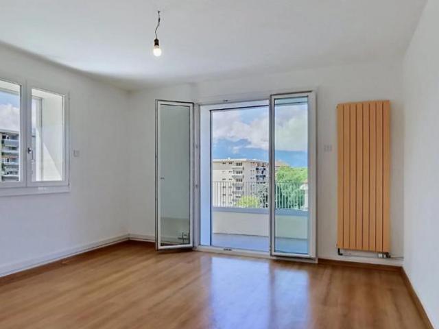 Helles Apartment mit Balkon nach Süden